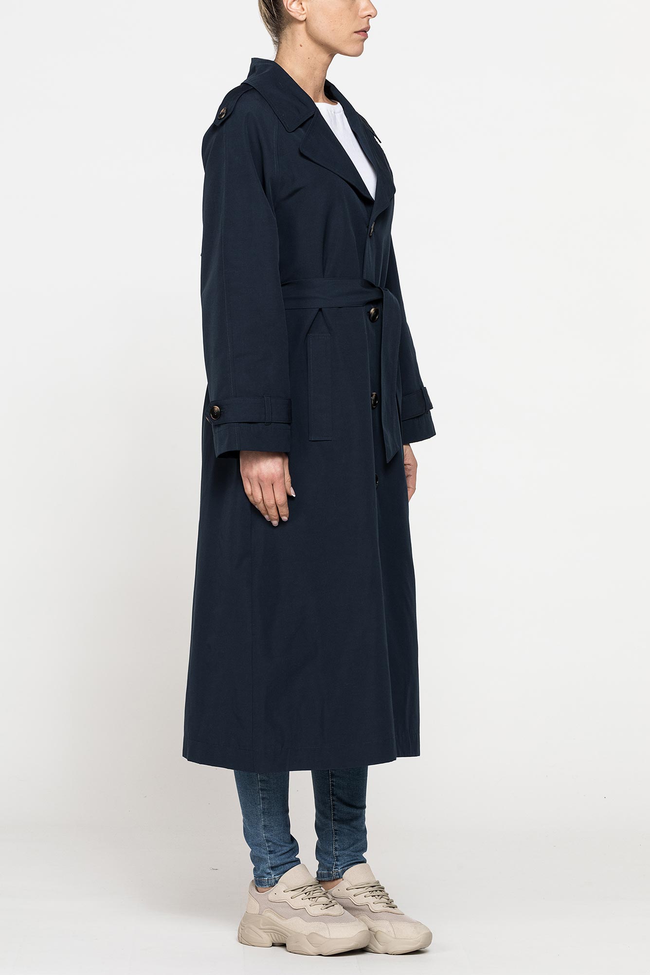 484l1402p687 2.jpg 484l1402p687 2.jpg