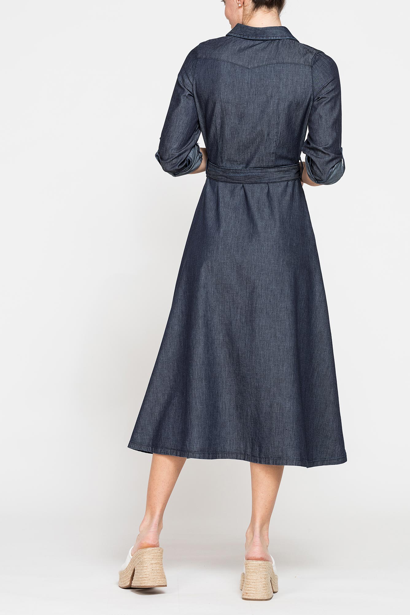 abito lungo con tasche frontali in denim leggero 7oz