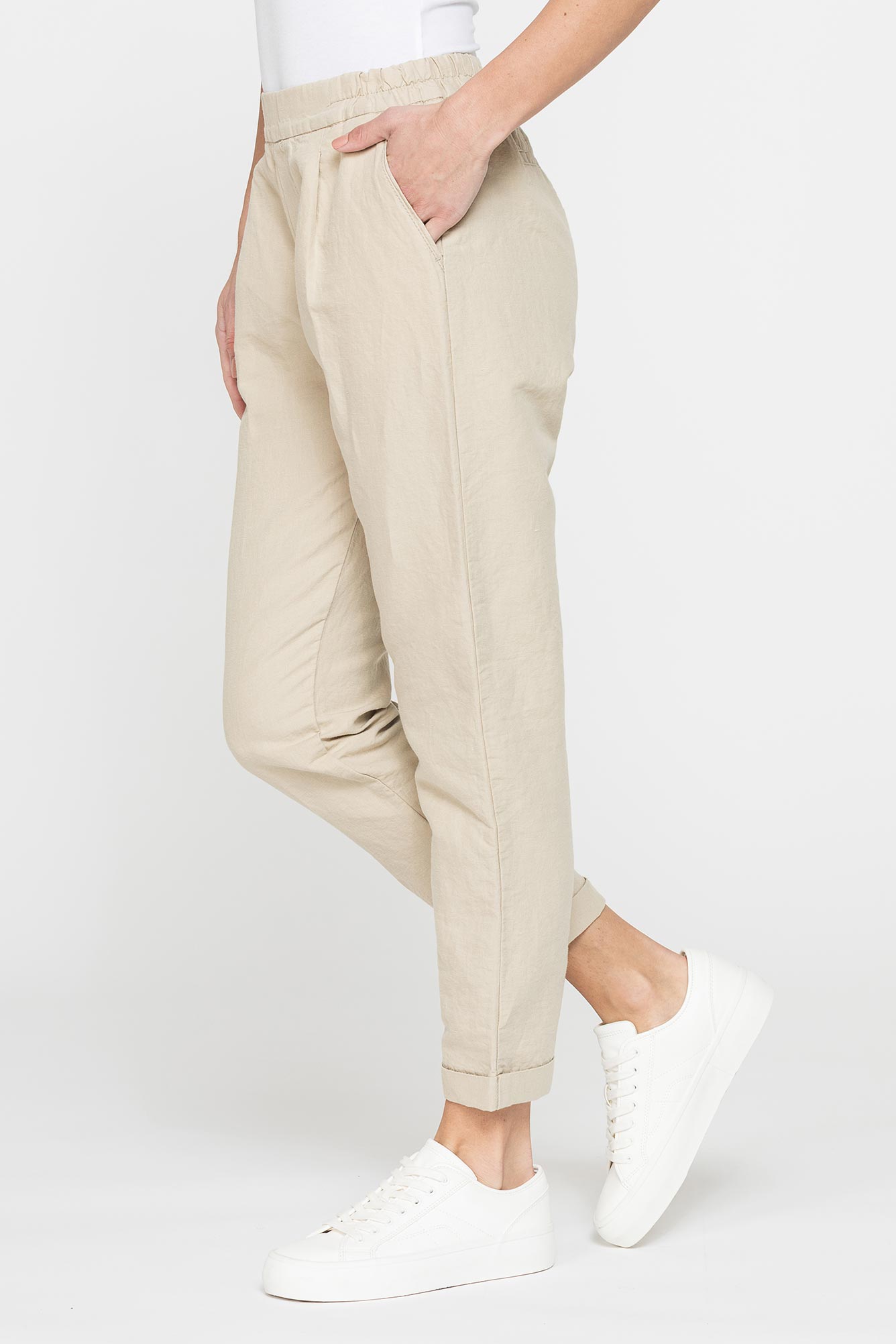 pantalone cropped in misto lino comfort fit.
