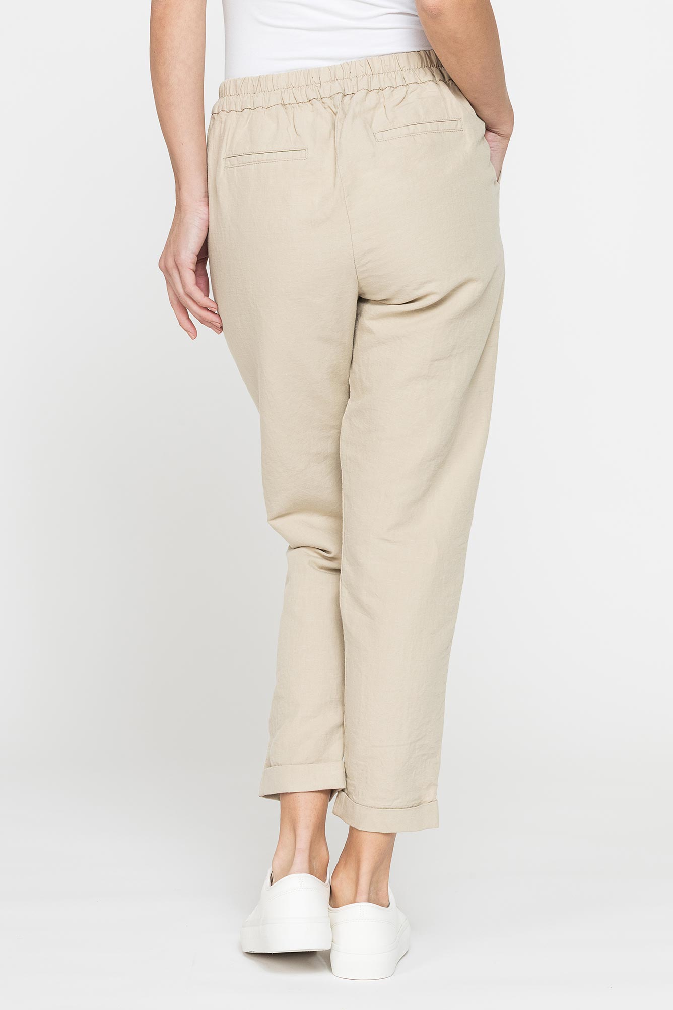 pantalone cropped in misto lino comfort fit.