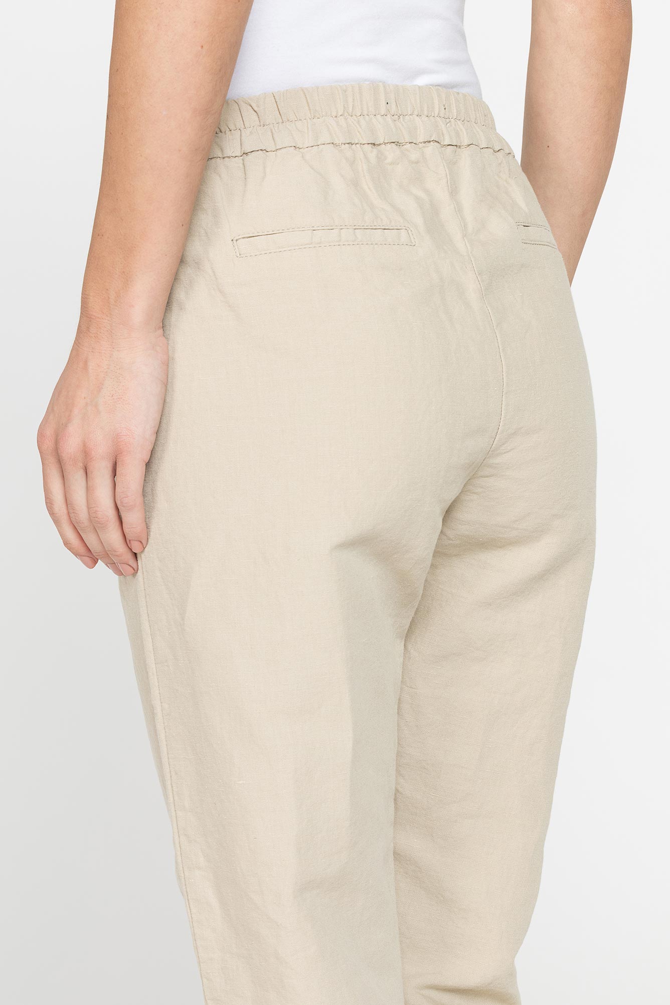 pantalone cropped in misto lino comfort fit.