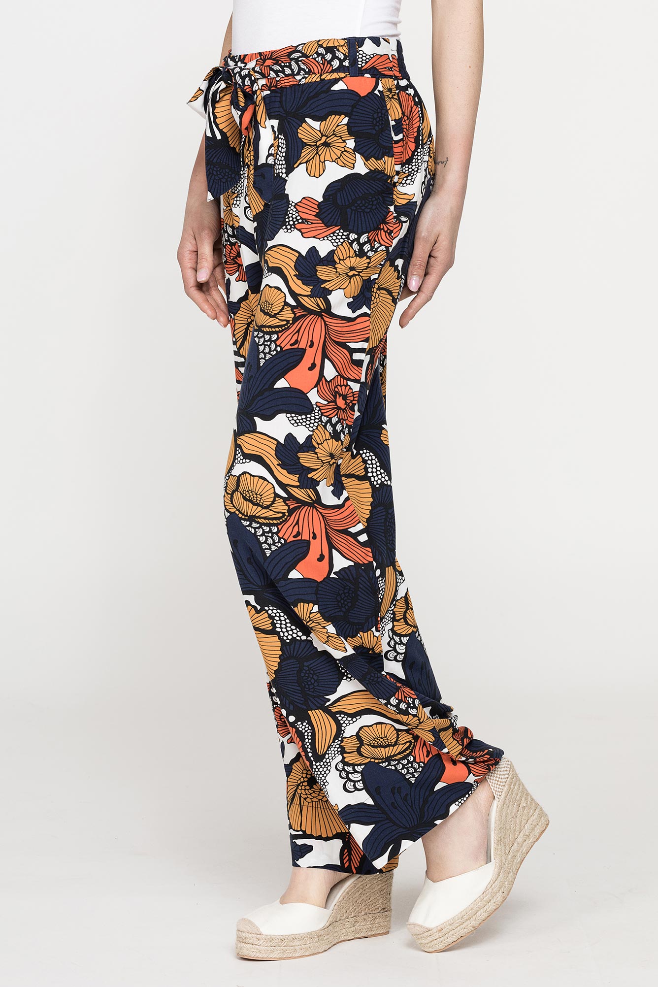 pantalone palazzo con fiocco in vita