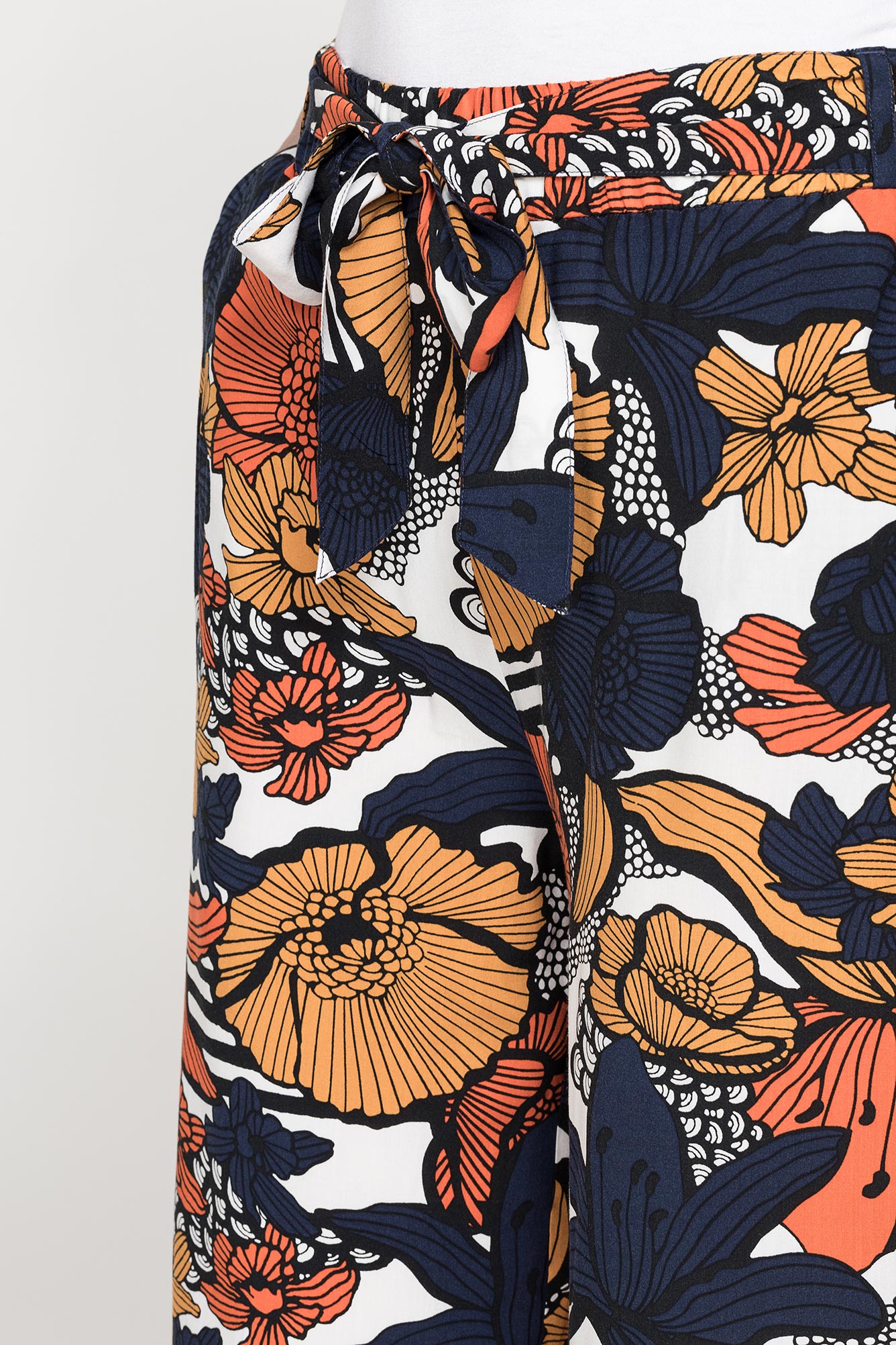 pantalone palazzo con fiocco in vita