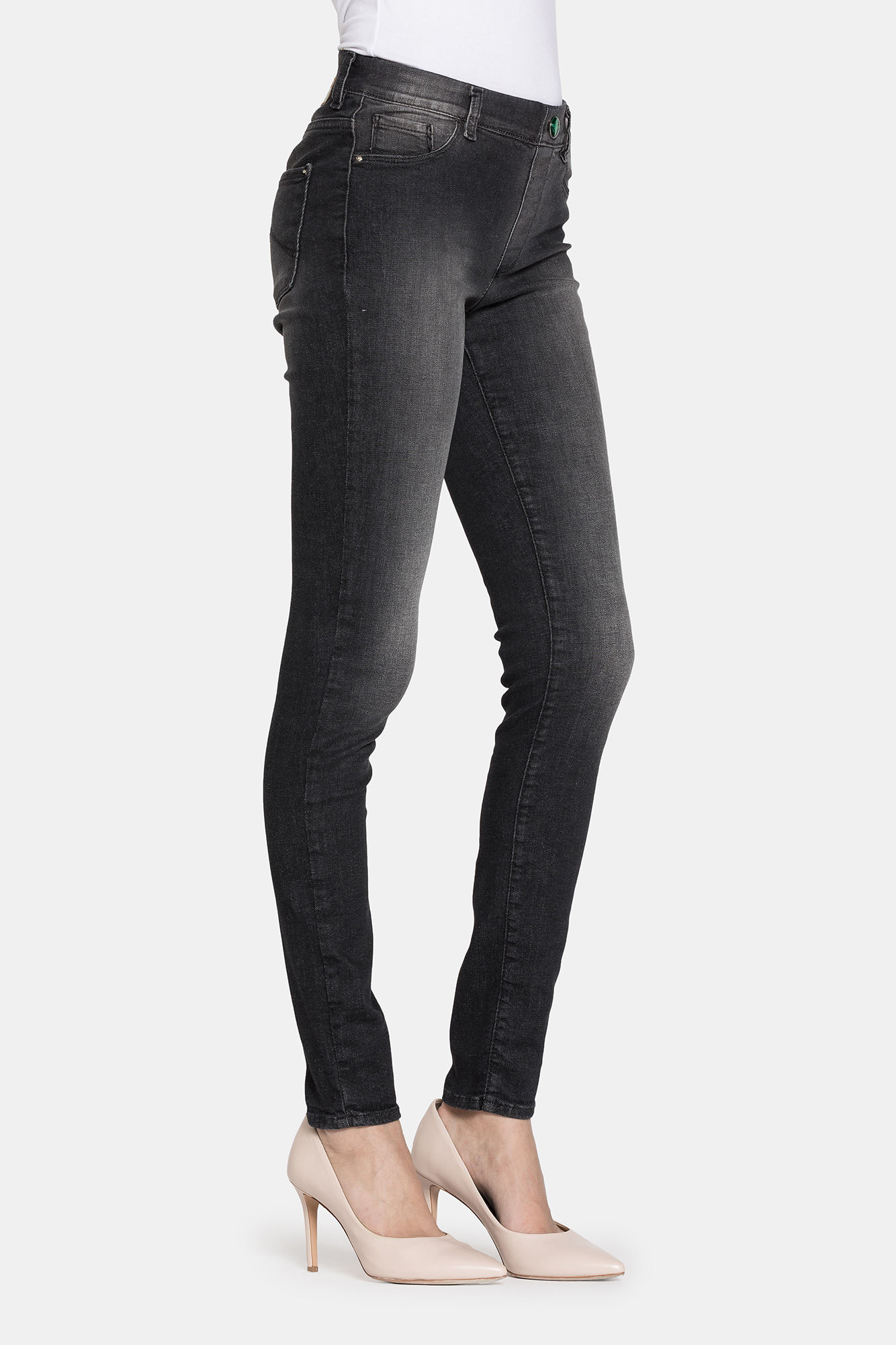 legg jeans donna con trattamento all'aloe. vita regolare e gamba stretta.