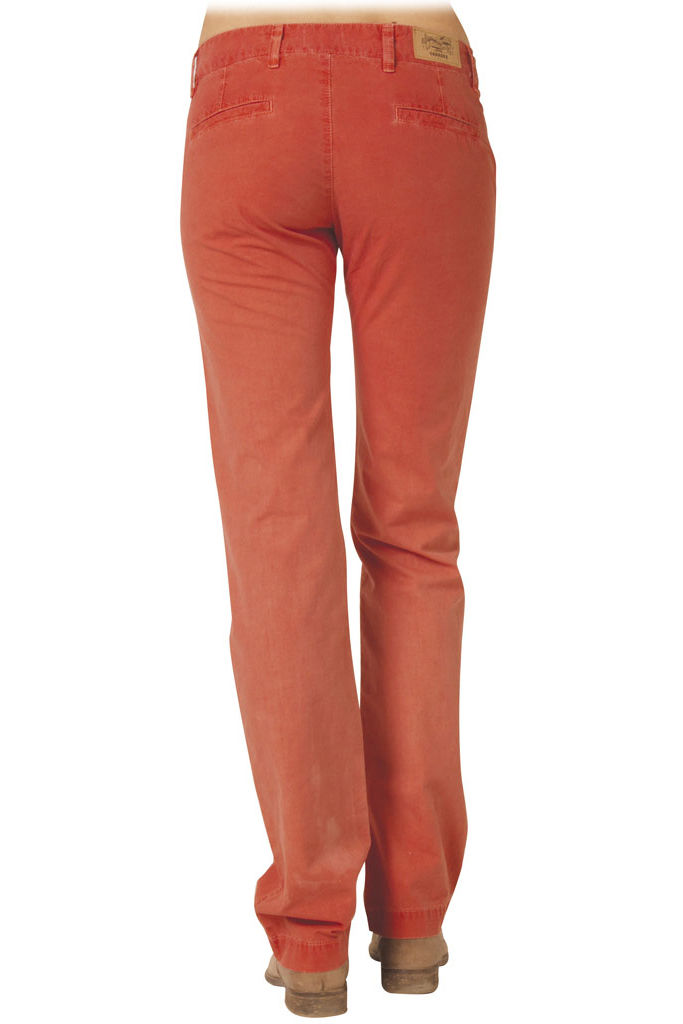 popeline ultra leggero. vita bassa e gamba regolare.