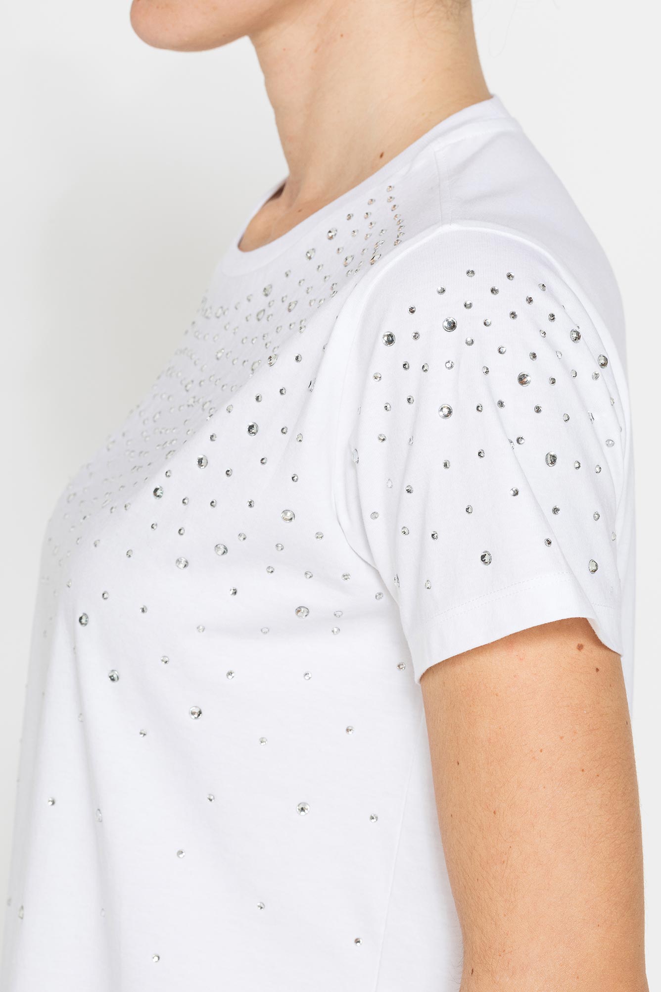 t shirt con applicazioni comfort fit