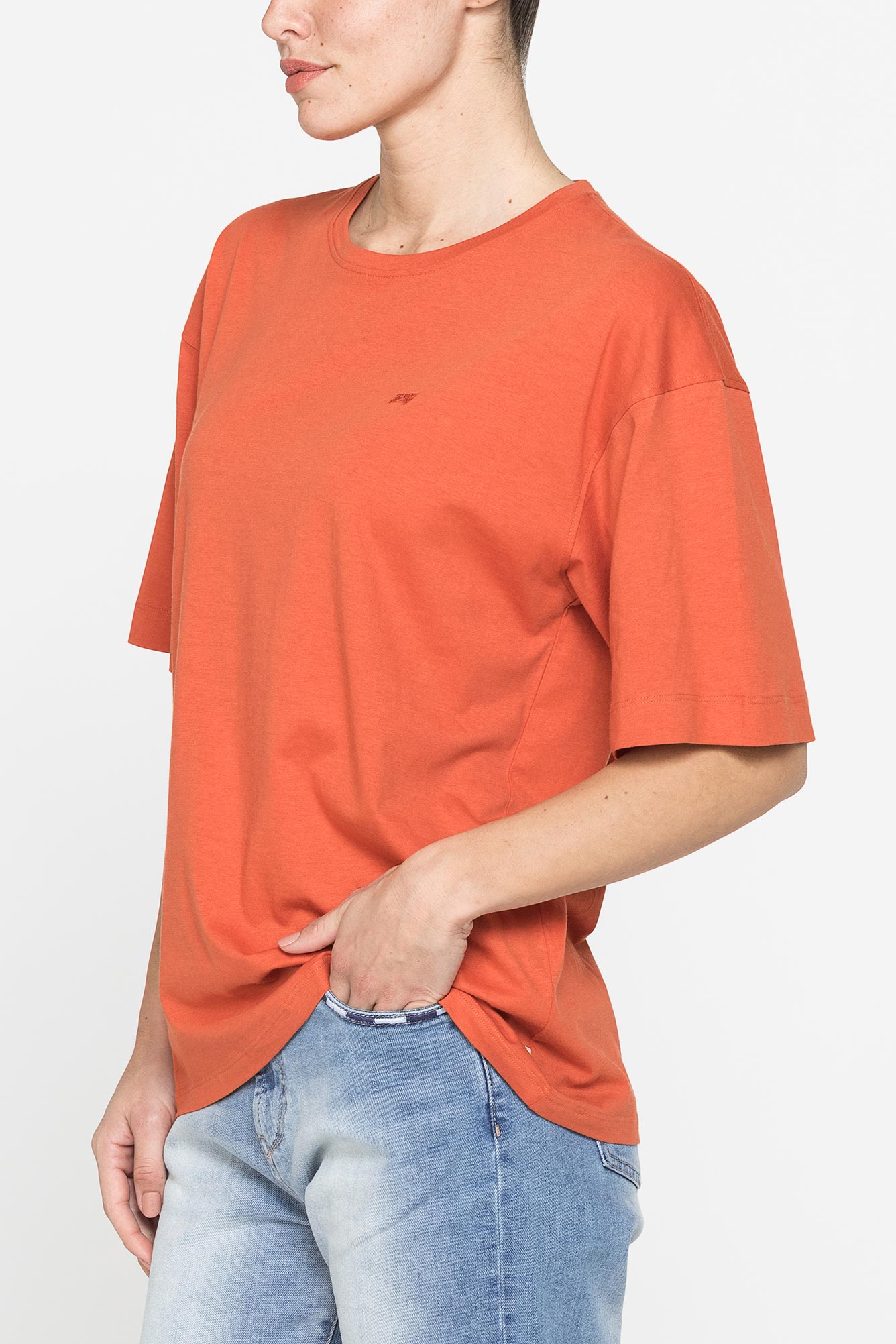 t shirt oversize modello boyfriend