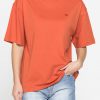 t shirt oversize modello boyfriend