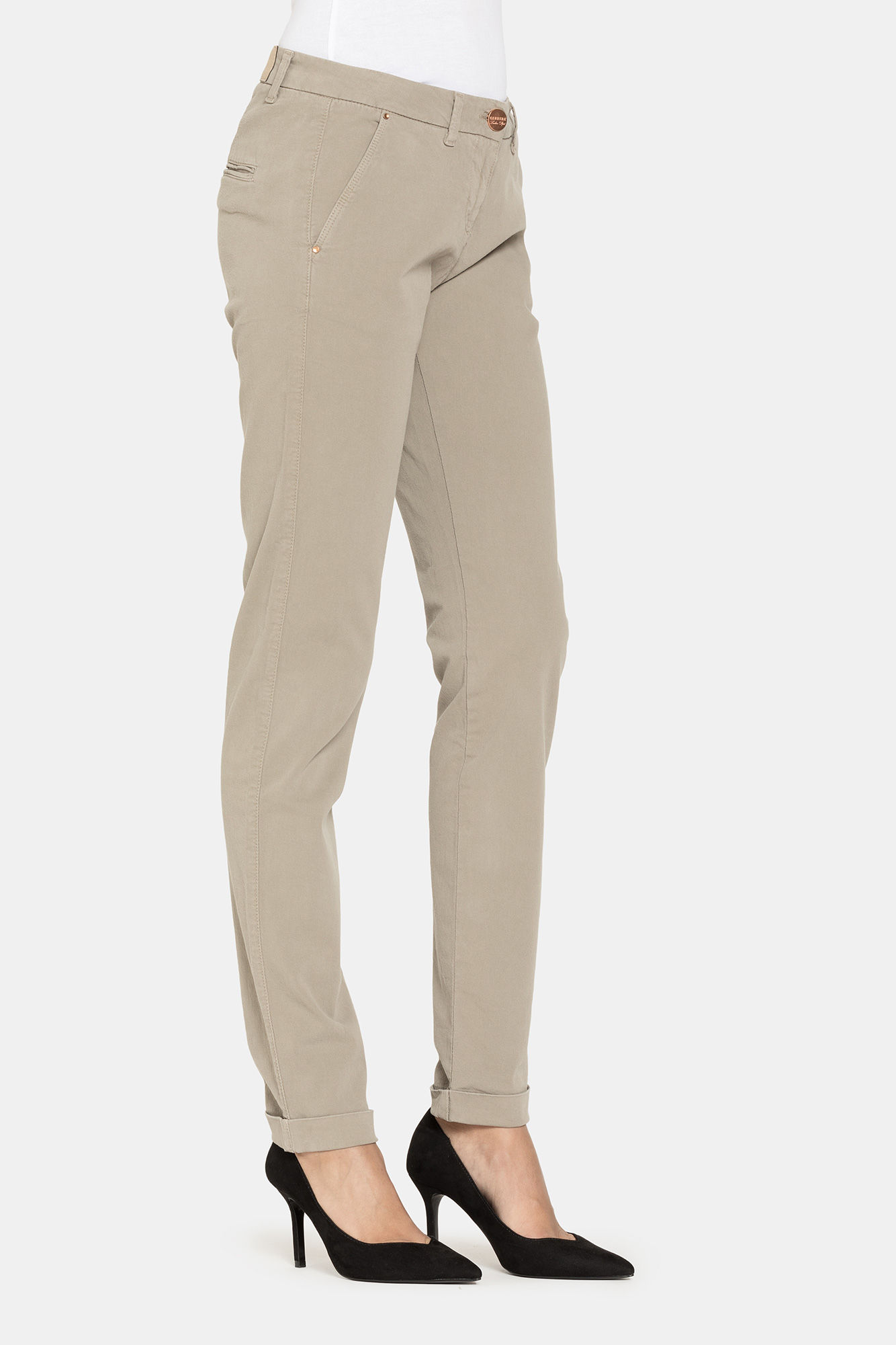 pantalone in gabardina stretch. vita regolare e gamba regolare.