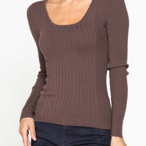 MAGLIA IN COSTINA IRREGOLARE CON SCOLLO QUADRATO